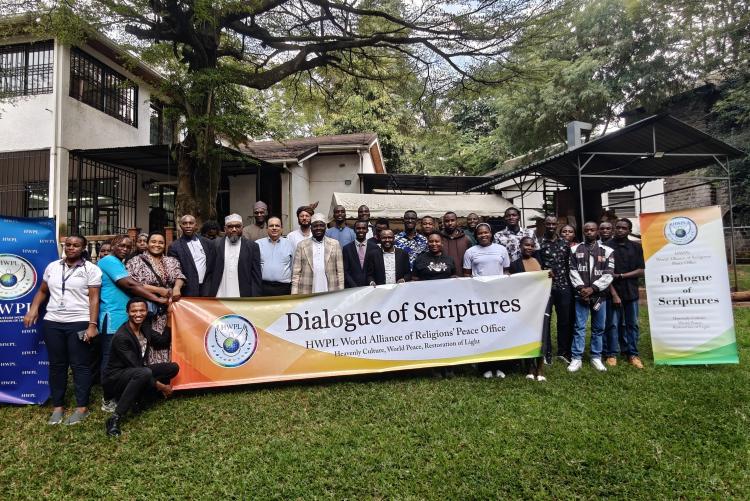 Dr Hassan Kinyua posing for a photo with the attendees