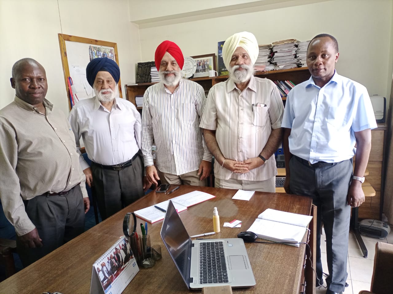 Dr. Gurcharan Singh, adjunct research professor in the Faculty of Arts and Social Sciences at Carleton University paid a courtesy call on the Chair of the Department of Philosophy, Prof. Karori Mbugua. Amongst other things, they discussed possible collaboration between Carleton University and the University of Nairobi, especially in the area of Sikh Studies.
